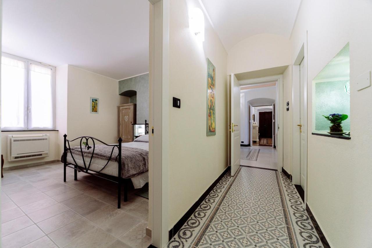 Come Nelle Favole The Classic B&B โตยราโน ภายนอก รูปภาพ